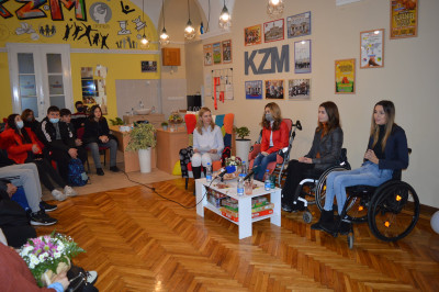 KZMTribina