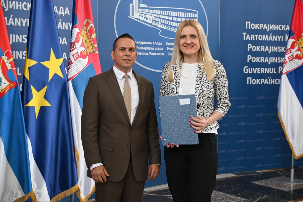Srednjoj školi Novi Bečej više od šest miliona dinara za sanaciju toaleta
